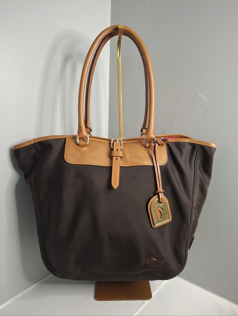 Dooney & Bourke Nylon Shopper Tote Brown w/ Leather Trim Fushia Interior EUC